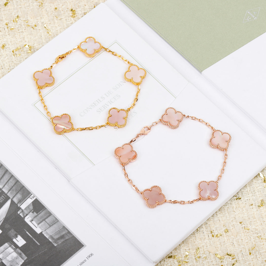 【関税負担なし・送料無料・代引可】ヴァンクリーフ&アーペル ブレスレット 未使用 箱付き