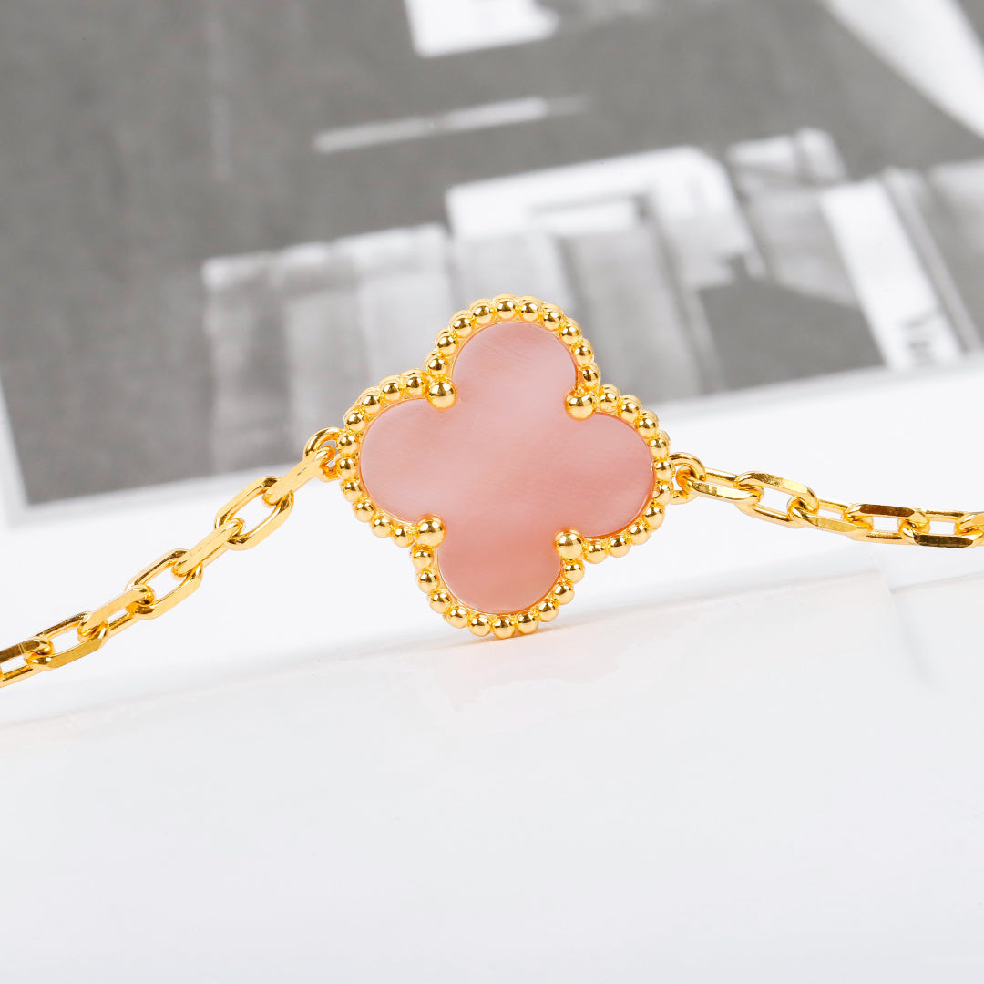 【関税負担なし・送料無料・代引可】ヴァンクリーフ&アーペル ブレスレット 未使用 箱付き