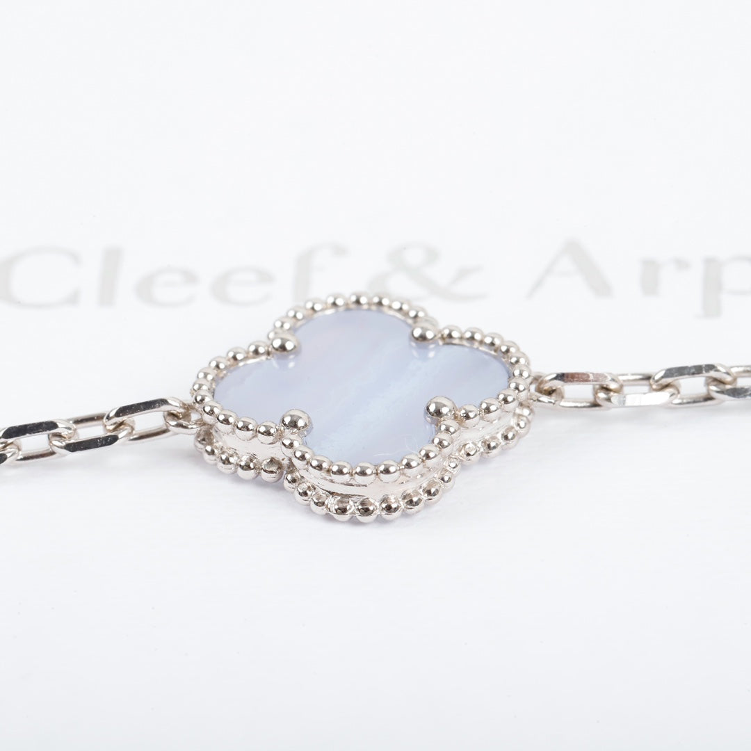 【関税負担なし・送料無料・代引可】ヴァンクリーフ&アーペル ブレスレット 未使用 箱付き