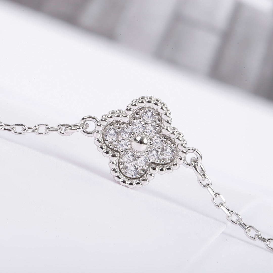 【関税負担なし・送料無料・代引可】ヴァンクリーフ&アーペル ブレスレット 未使用 箱付き