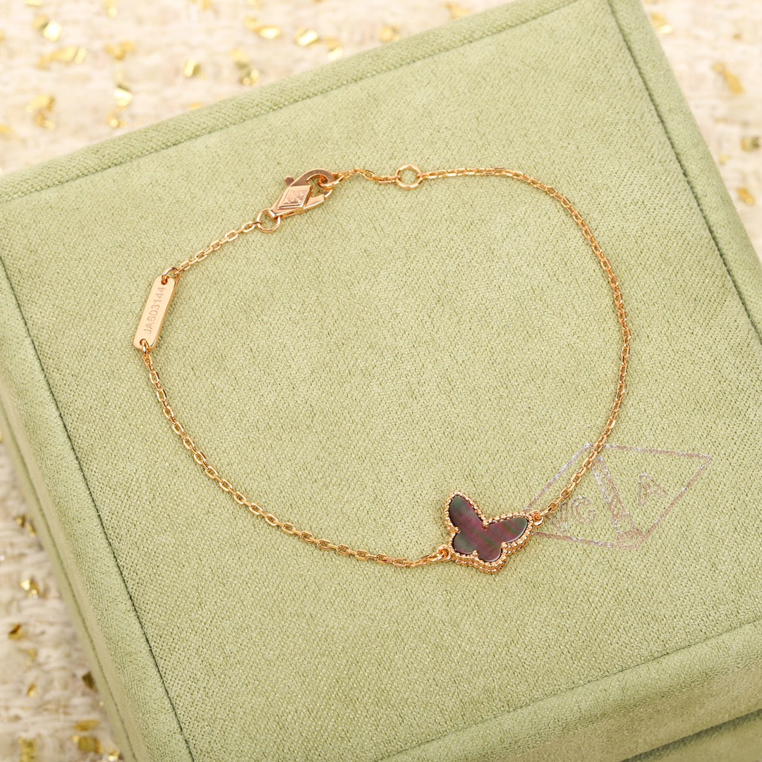 【関税負担なし・送料無料・代引可】ヴァンクリーフ&アーペル ブレスレット 未使用 箱付き