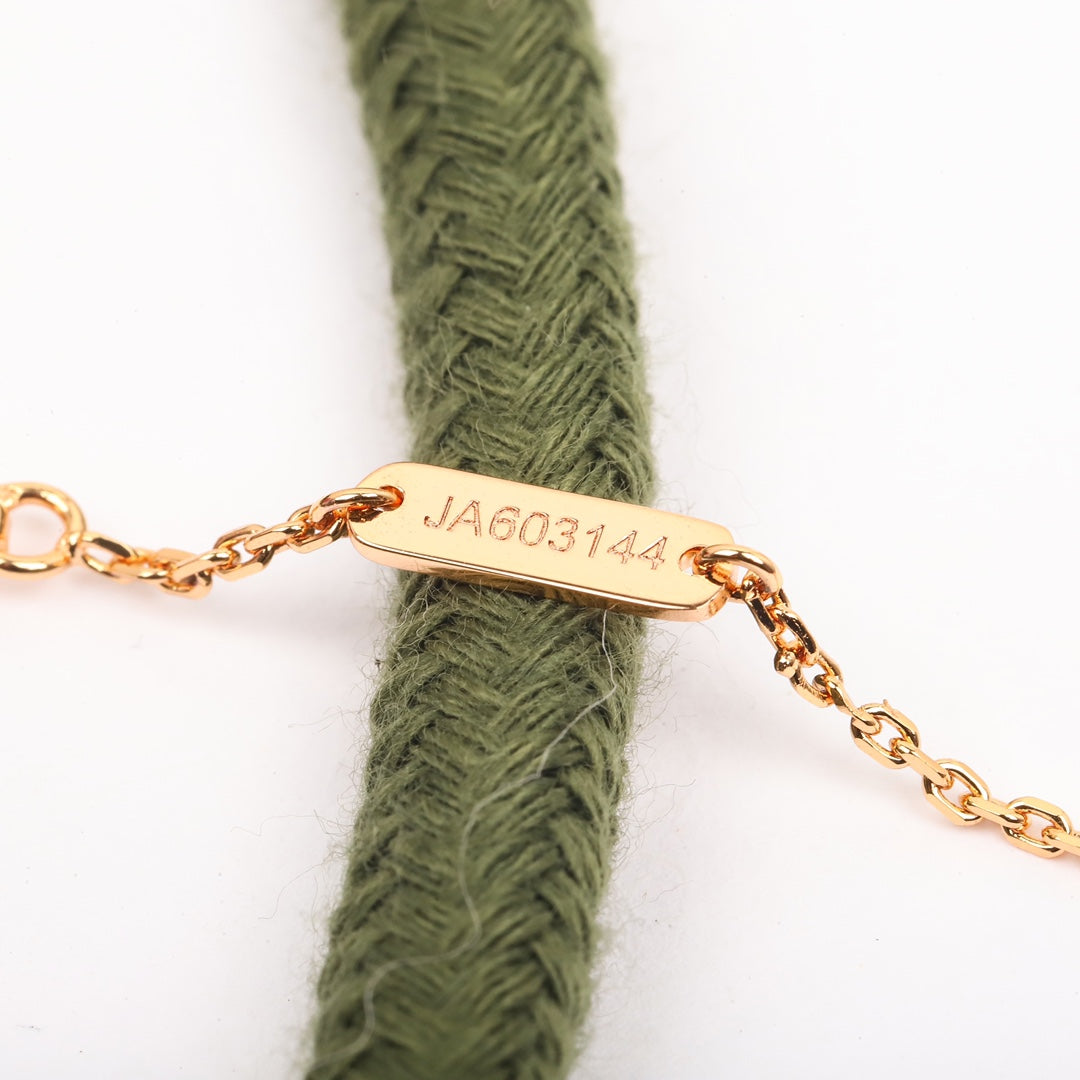 【関税負担なし・送料無料・代引可】ヴァンクリーフ&アーペル ブレスレット 未使用 箱付き