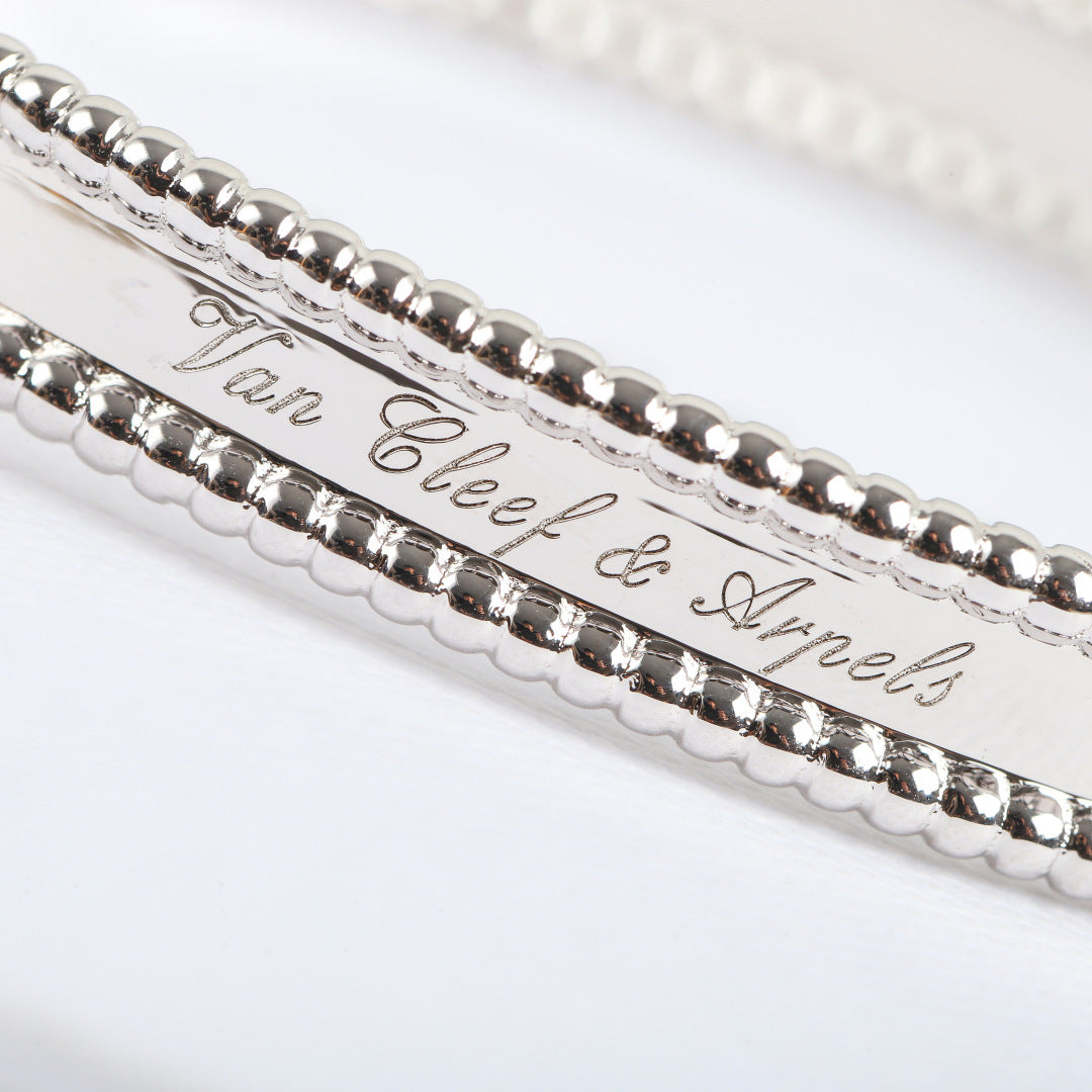 【関税負担なし・送料無料・代引可】ヴァンクリーフ&アーペル バングル 未使用 箱付き