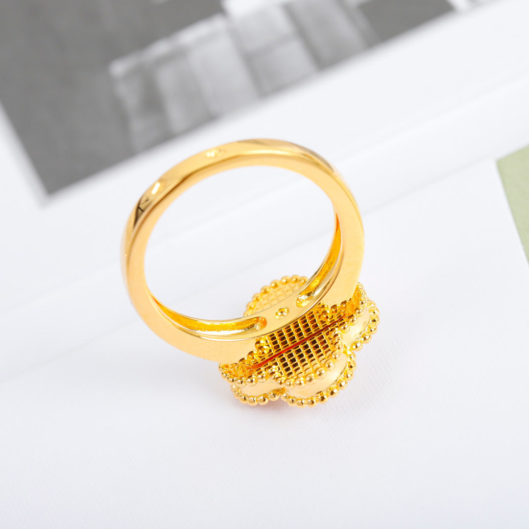 【関税負担なし・送料無料・代引可】ヴァンクリーフ&アーペル リング 未使用 箱付き