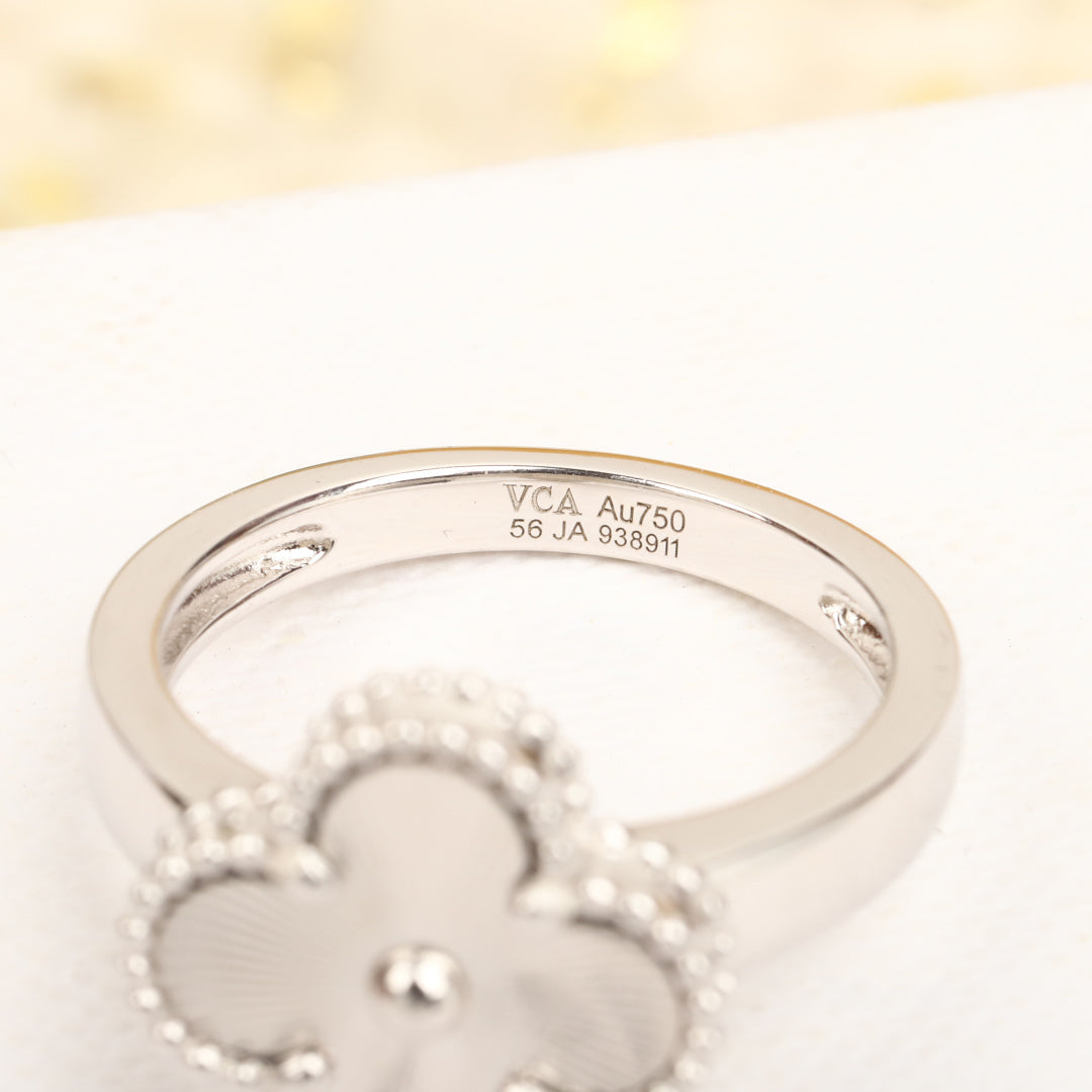 【関税負担なし・送料無料・代引可】ヴァンクリーフ&アーペル リング 未使用 箱付き