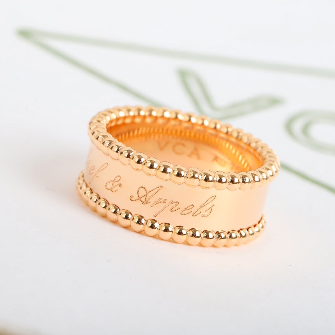 【関税負担なし・送料無料・代引可】ヴァンクリーフ&アーペル リング 未使用 箱付き