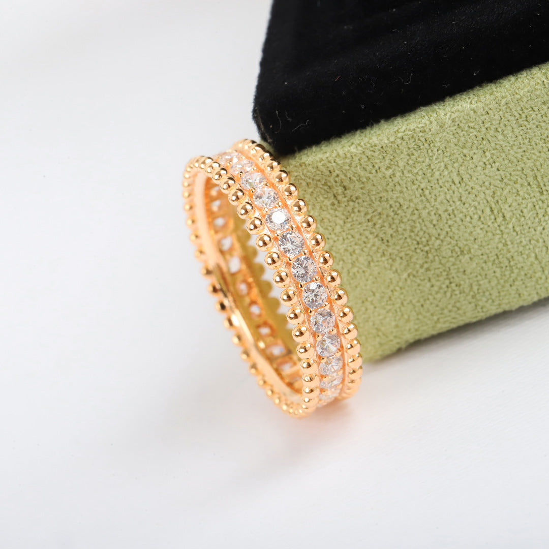 【関税負担なし・送料無料・代引可】ヴァンクリーフ&アーペル リング 未使用 箱付き