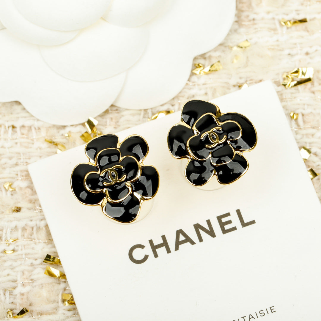 【関税負担なし・送料無料・代引可】シャネル ピアス 未使用 箱付き