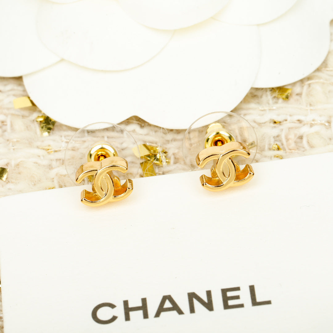 【関税負担なし・送料無料・代引可】シャネル ピアス 未使用 箱付き