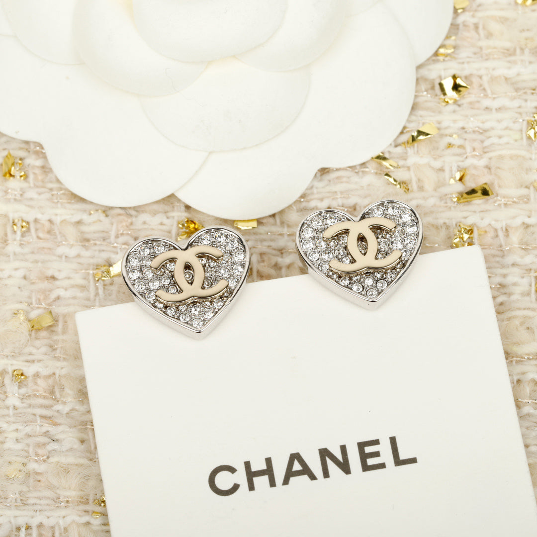 【関税負担なし・送料無料・代引可】シャネル ピアス 未使用 箱付き