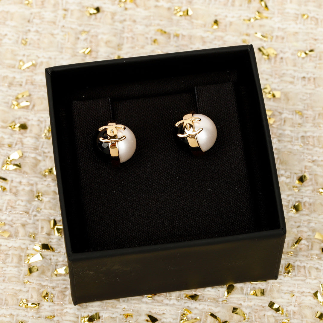 【関税負担なし・送料無料・代引可】シャネル ピアス 未使用 箱付き