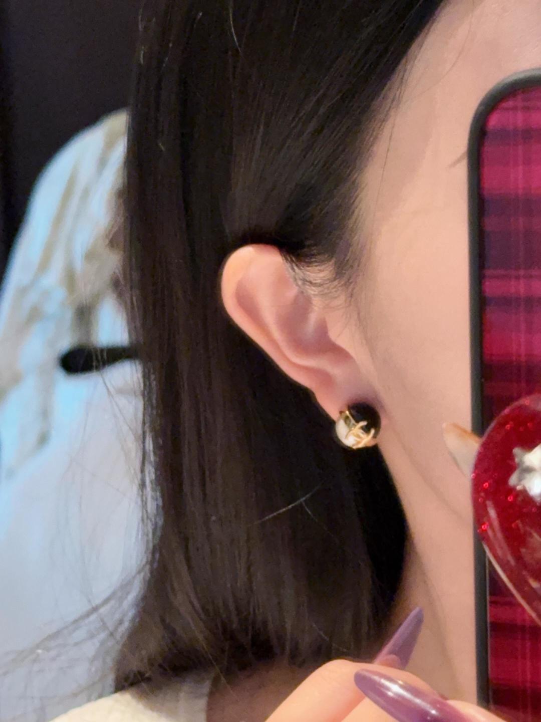 【関税負担なし・送料無料・代引可】シャネル ピアス 未使用 箱付き