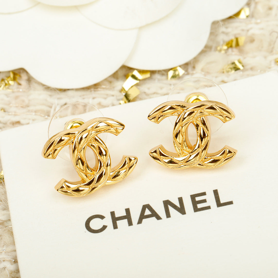 【関税負担なし・送料無料・代引可】シャネル ピアス 未使用 箱付き