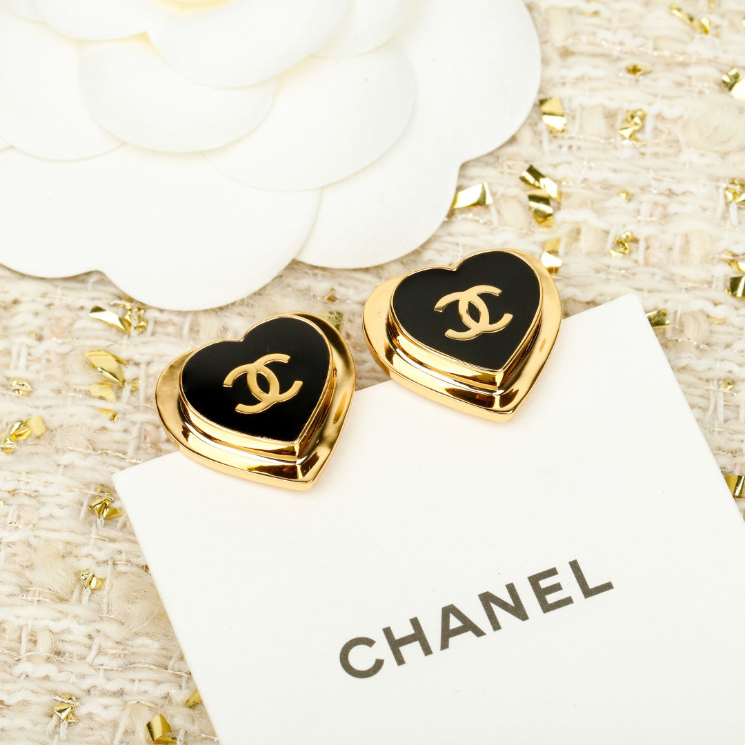 【関税負担なし・送料無料・代引可】シャネル ピアス 未使用 箱付き