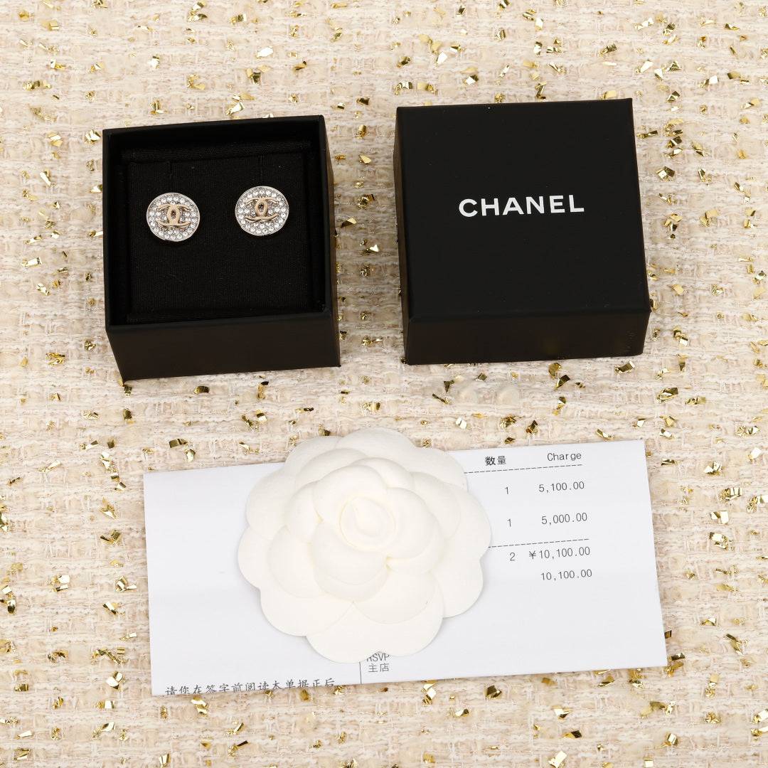 【関税負担なし・送料無料・代引可】シャネル ピアス 未使用 箱付き
