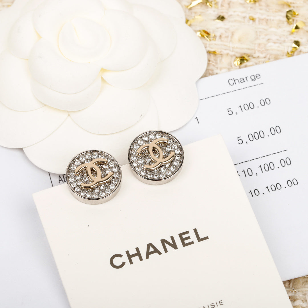 【関税負担なし・送料無料・代引可】シャネル ピアス 未使用 箱付き