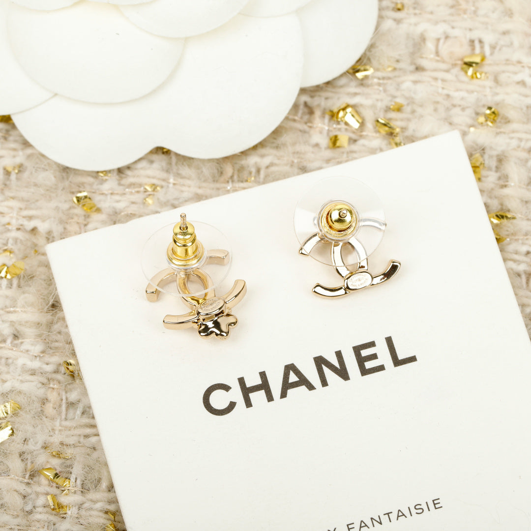 【関税負担なし・送料無料・代引可】シャネル ピアス 未使用 箱付き