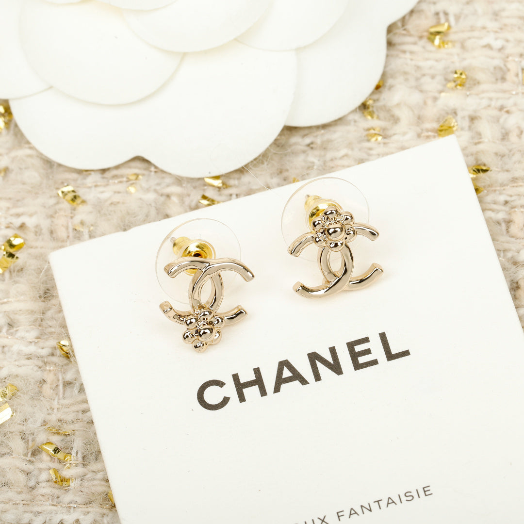 【関税負担なし・送料無料・代引可】シャネル ピアス 未使用 箱付き