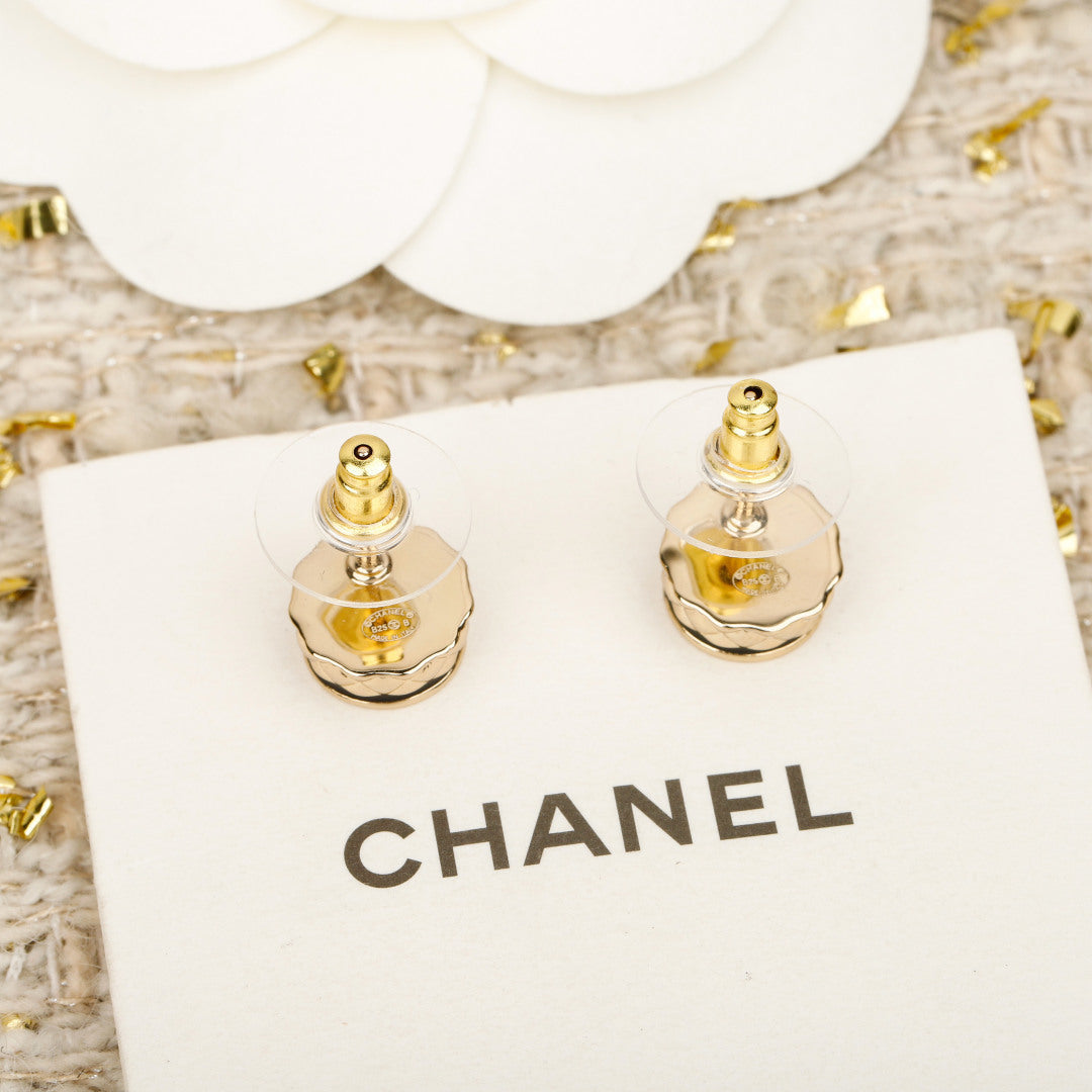 【関税負担なし・送料無料・代引可】【売れ筋】シャネル ピアス 未使用 箱付き
