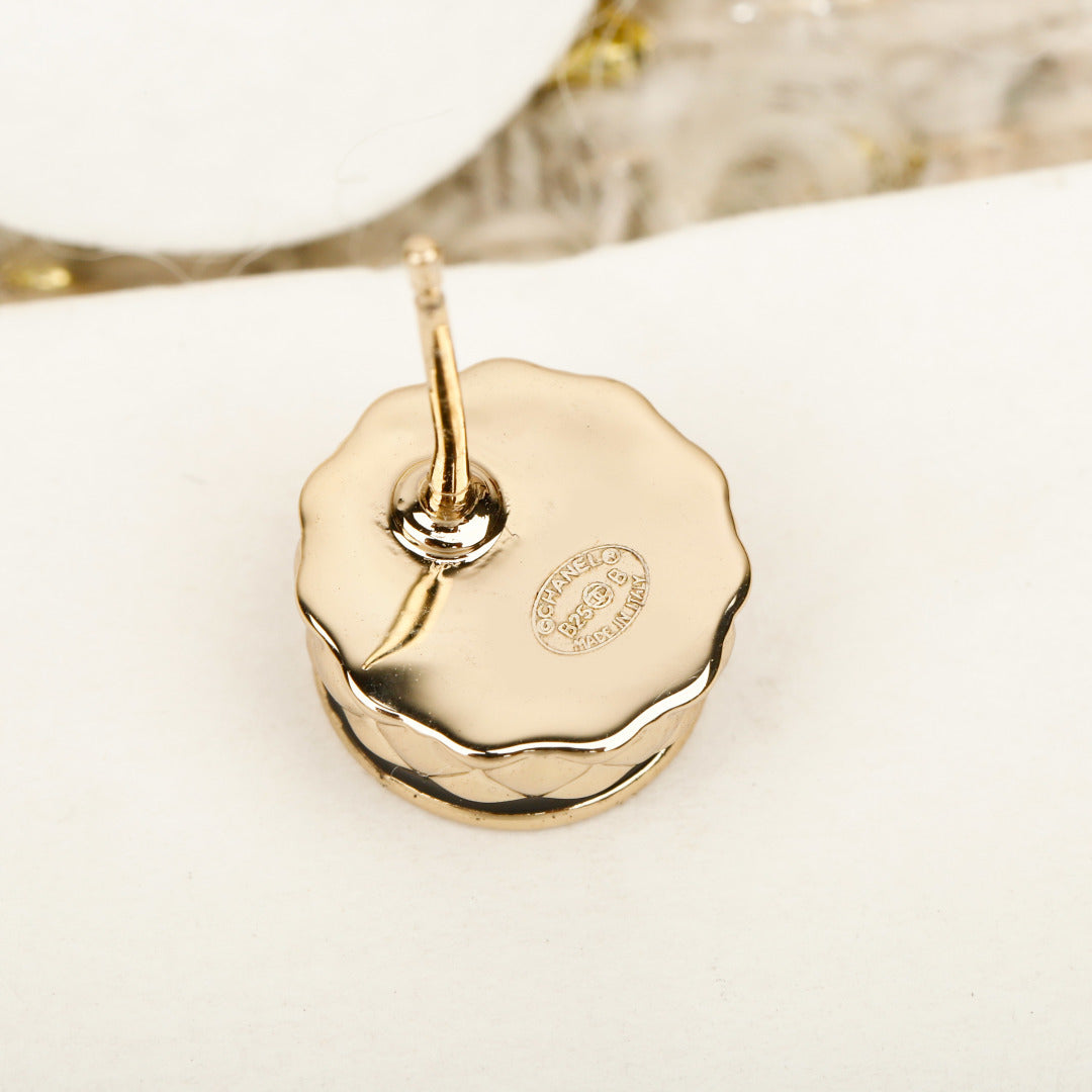 【関税負担なし・送料無料・代引可】【売れ筋】シャネル ピアス 未使用 箱付き