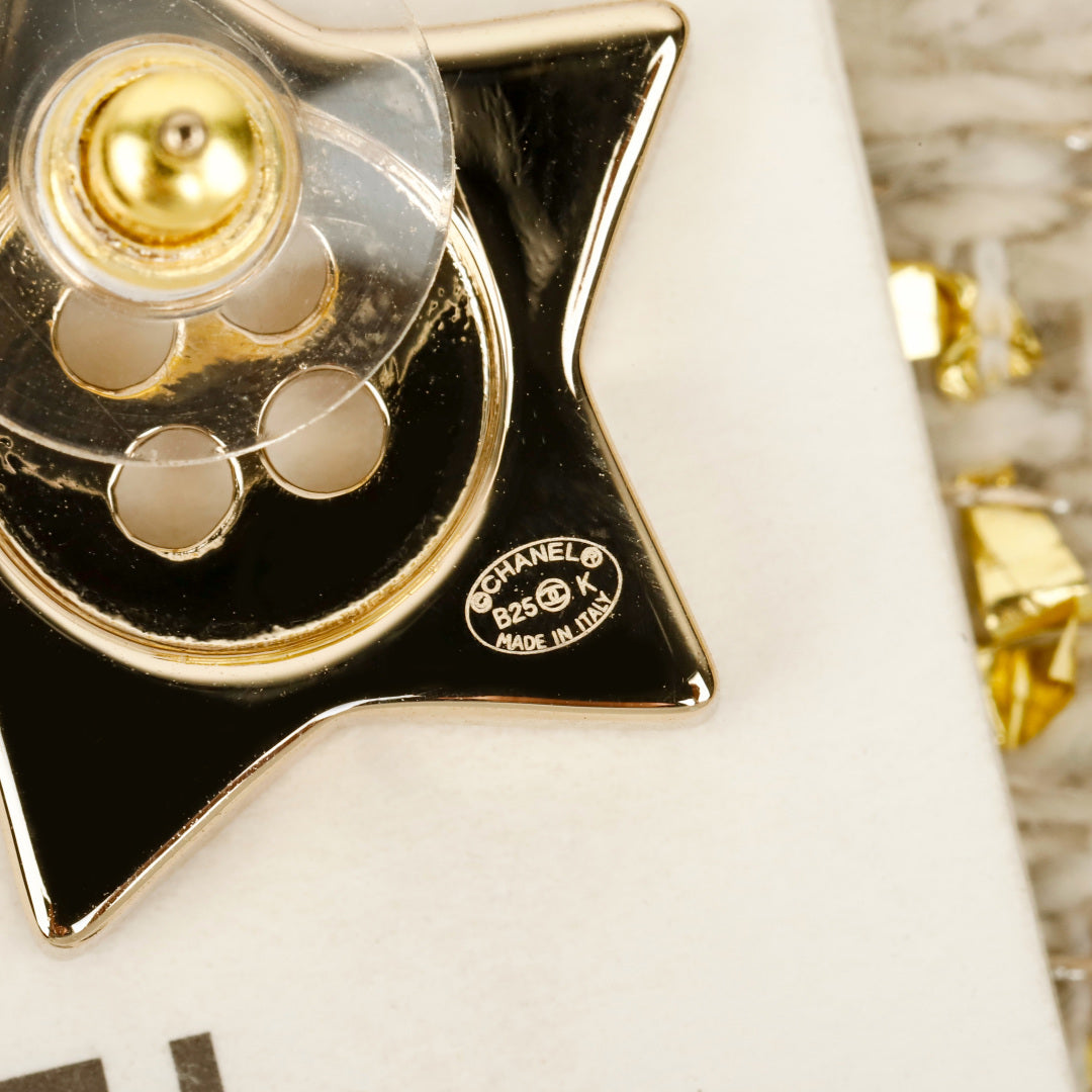 【関税負担なし・送料無料・代引可】シャネル ピアス 未使用 箱付き