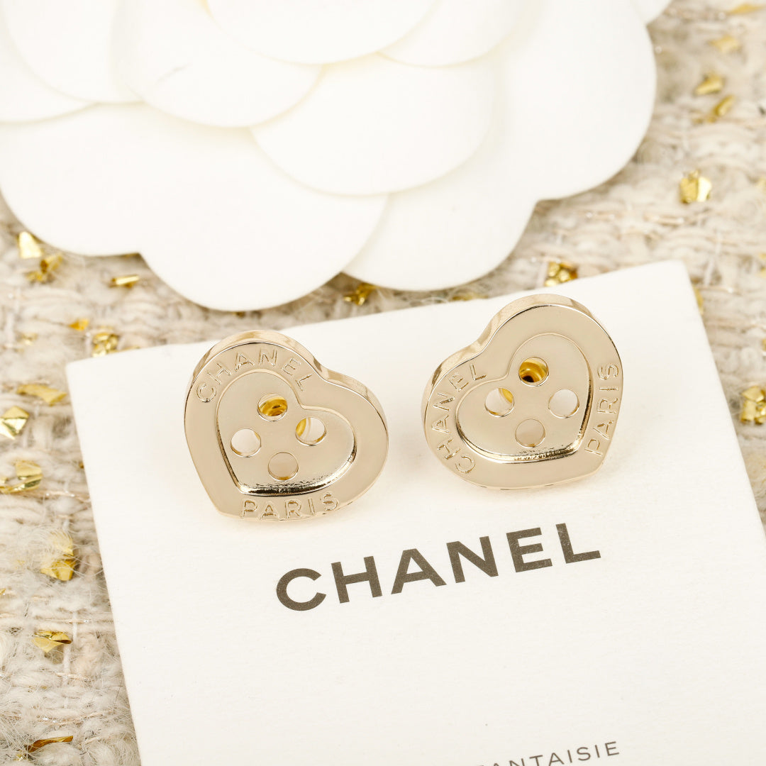 【関税負担なし・送料無料・代引可】【売れ筋】シャネル ピアス 未使用 箱付き
