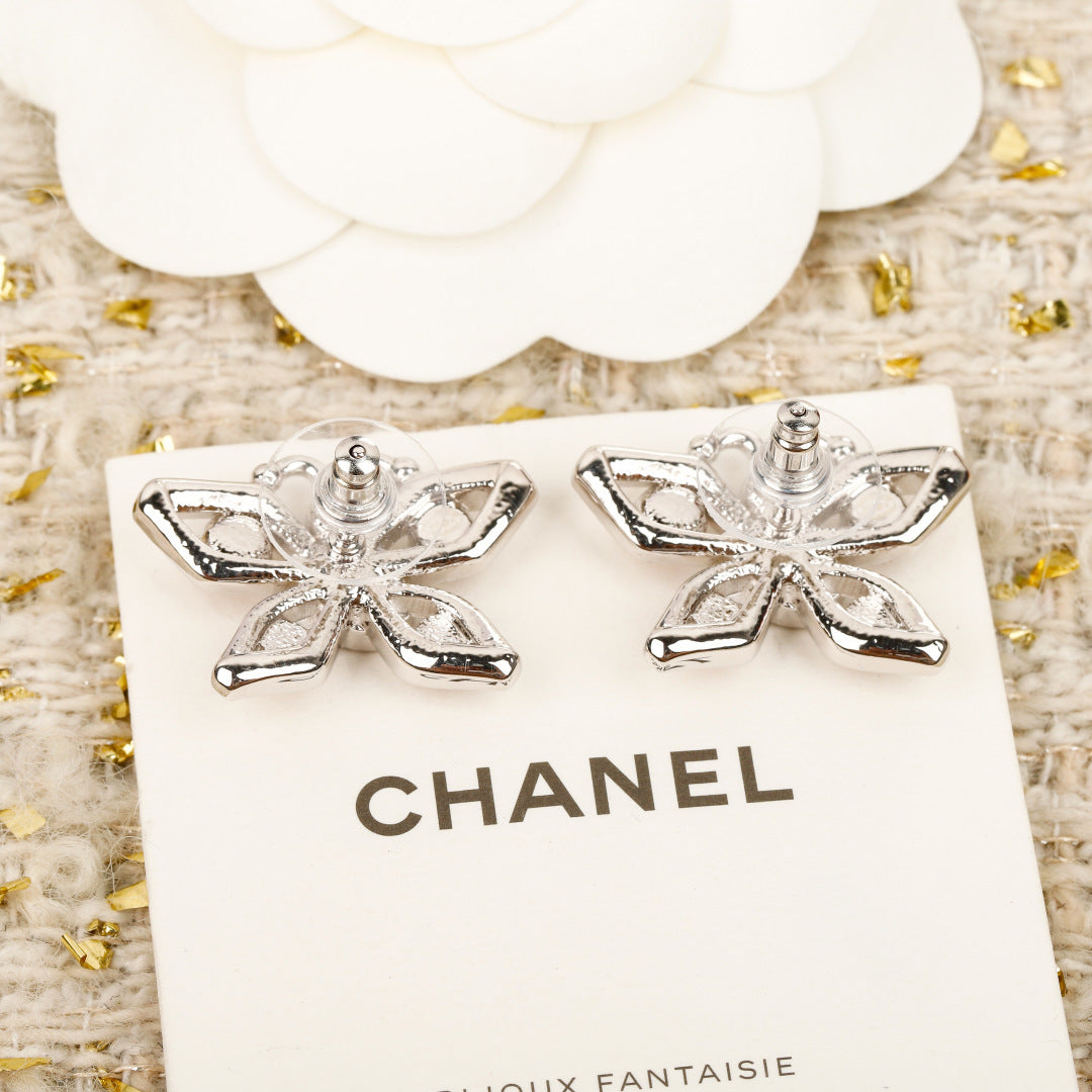 【関税負担なし・送料無料・代引可】シャネル ピアス 未使用 箱付き
