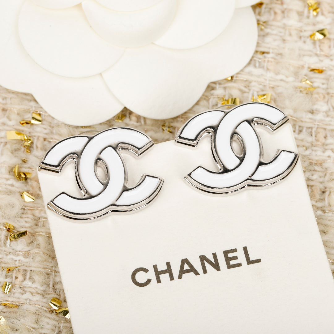 【関税負担なし・送料無料・代引可】シャネル ピアス 未使用 箱付き