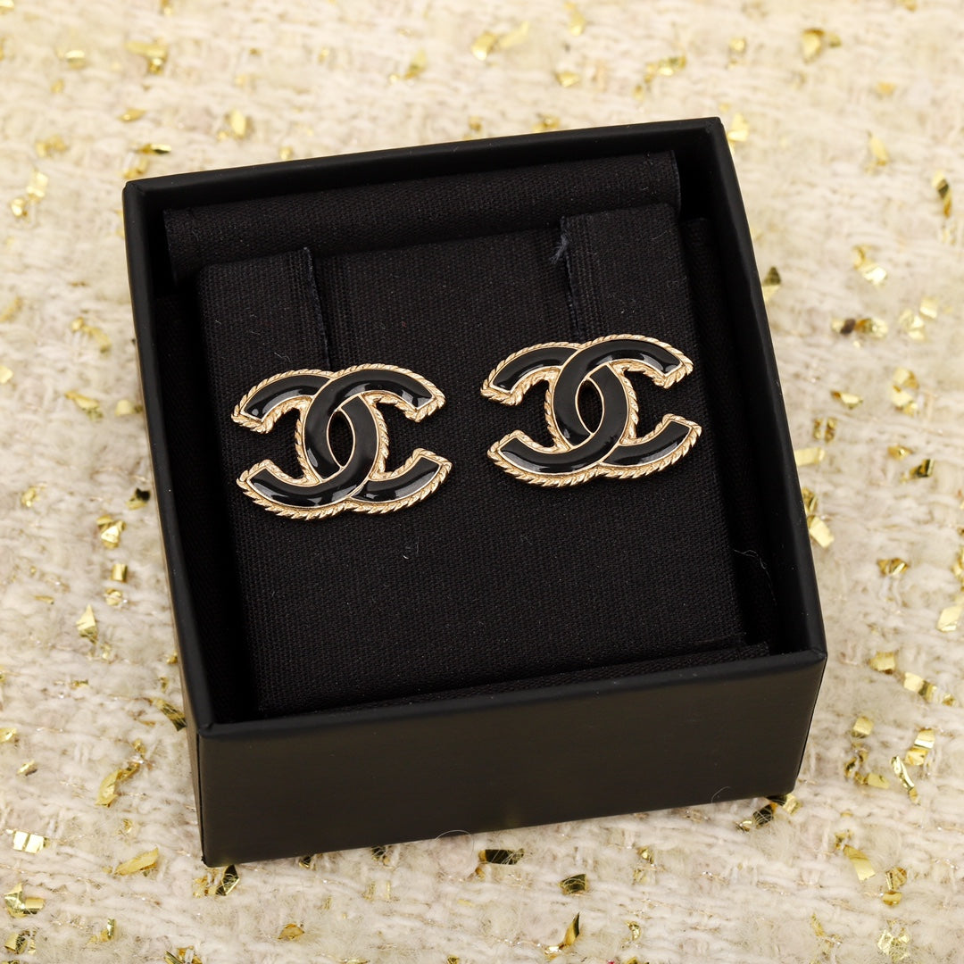 【関税負担なし・送料無料・代引可】シャネル ピアス 未使用 箱付き