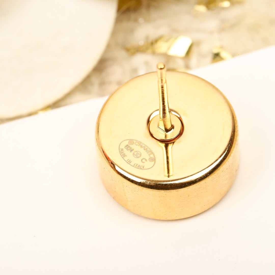 【関税負担なし・送料無料・代引可】シャネル ピアス 未使用 箱付き