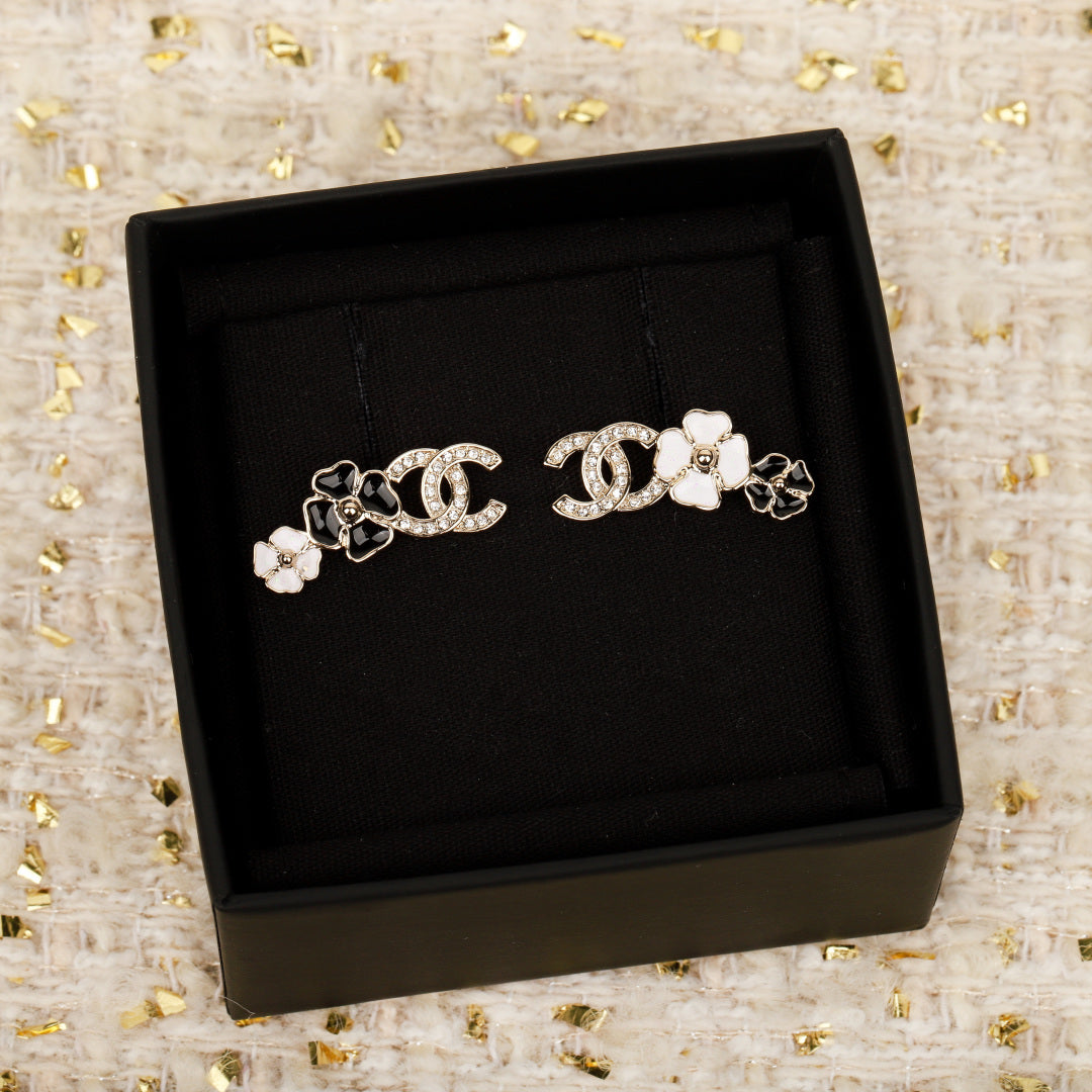 【関税負担なし・送料無料・代引可】シャネル ピアス 未使用 箱付き