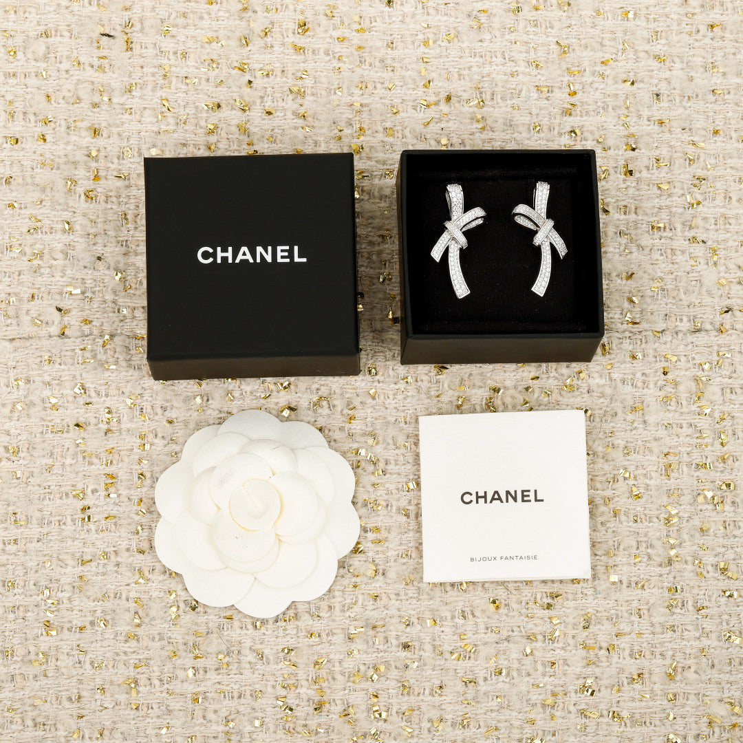 【関税負担なし・送料無料・代引可】シャネル ピアス 未使用 箱付き