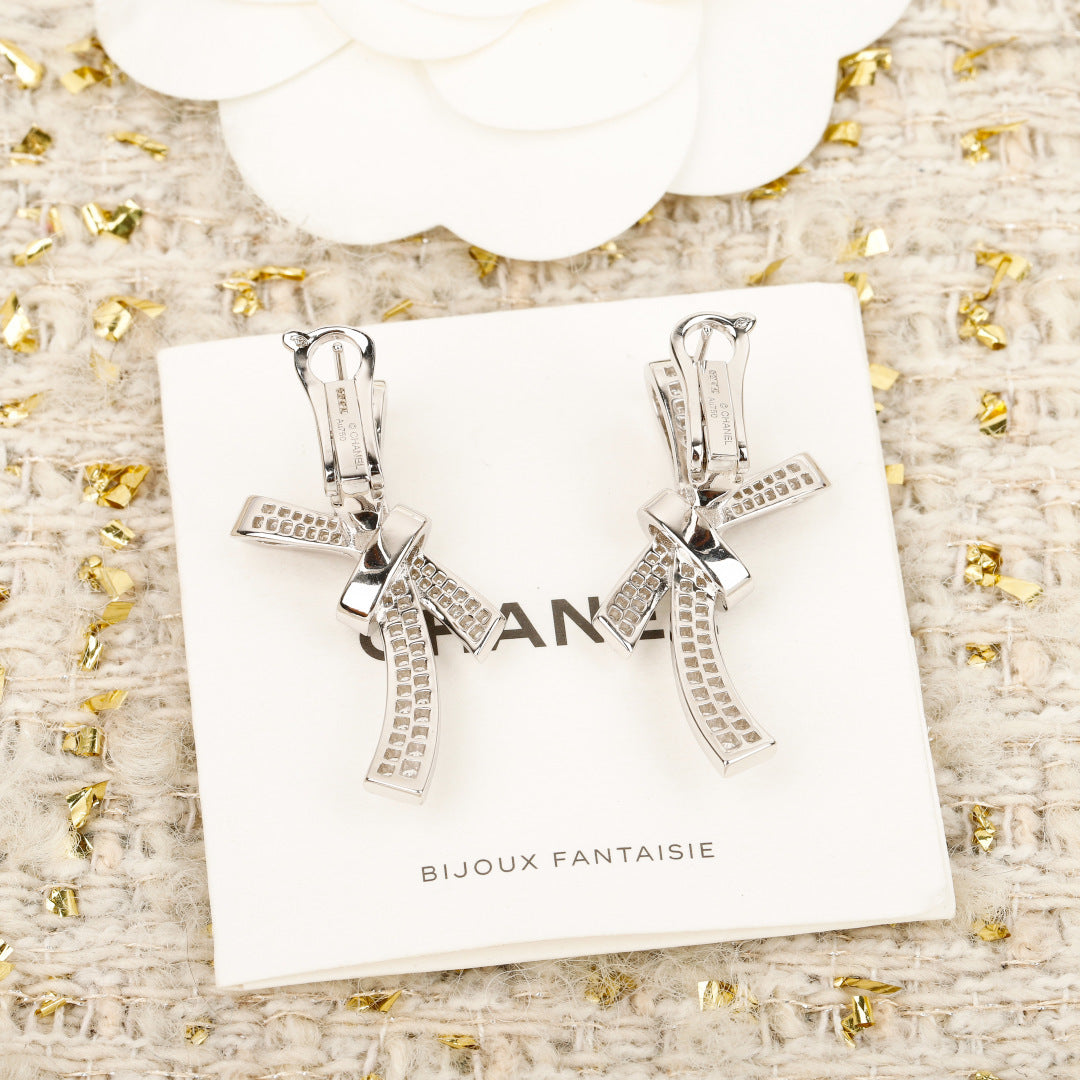 【関税負担なし・送料無料・代引可】シャネル ピアス 未使用 箱付き