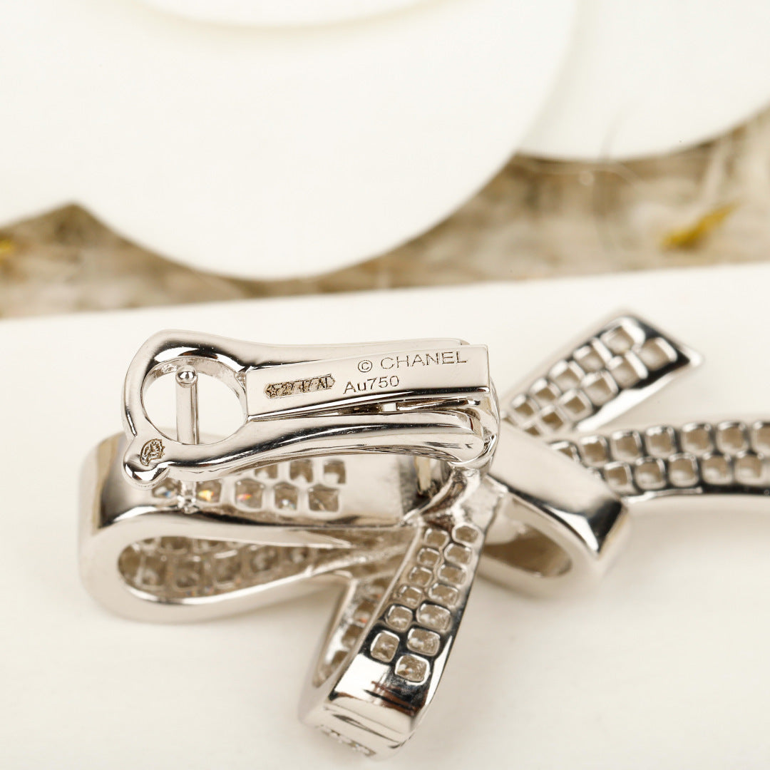 【関税負担なし・送料無料・代引可】シャネル ピアス 未使用 箱付き