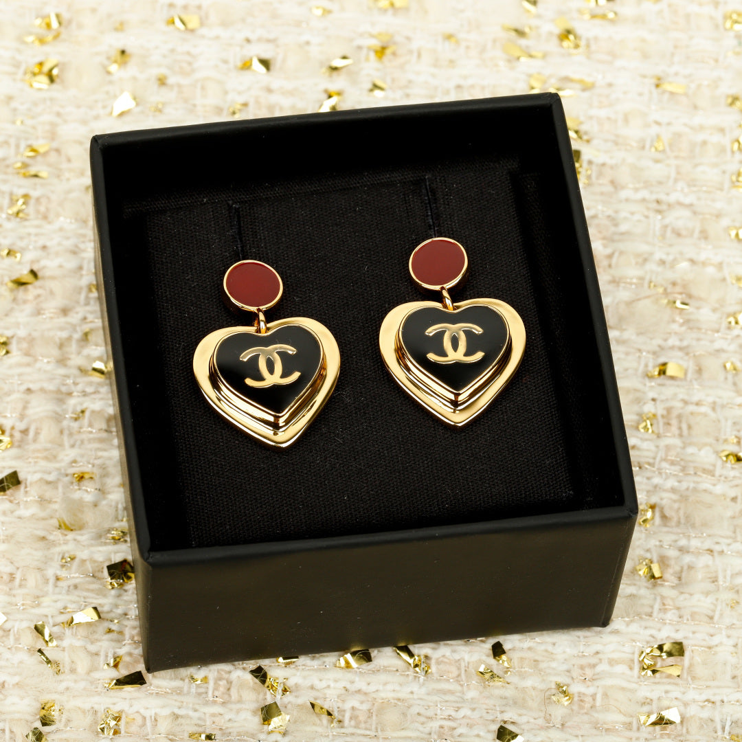 【関税負担なし・送料無料・代引可】シャネル ピアス 未使用 箱付き