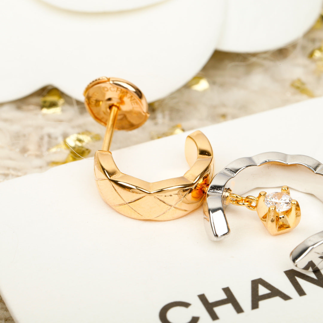 【関税負担なし・送料無料・代引可】シャネル ピアス 未使用 箱付き