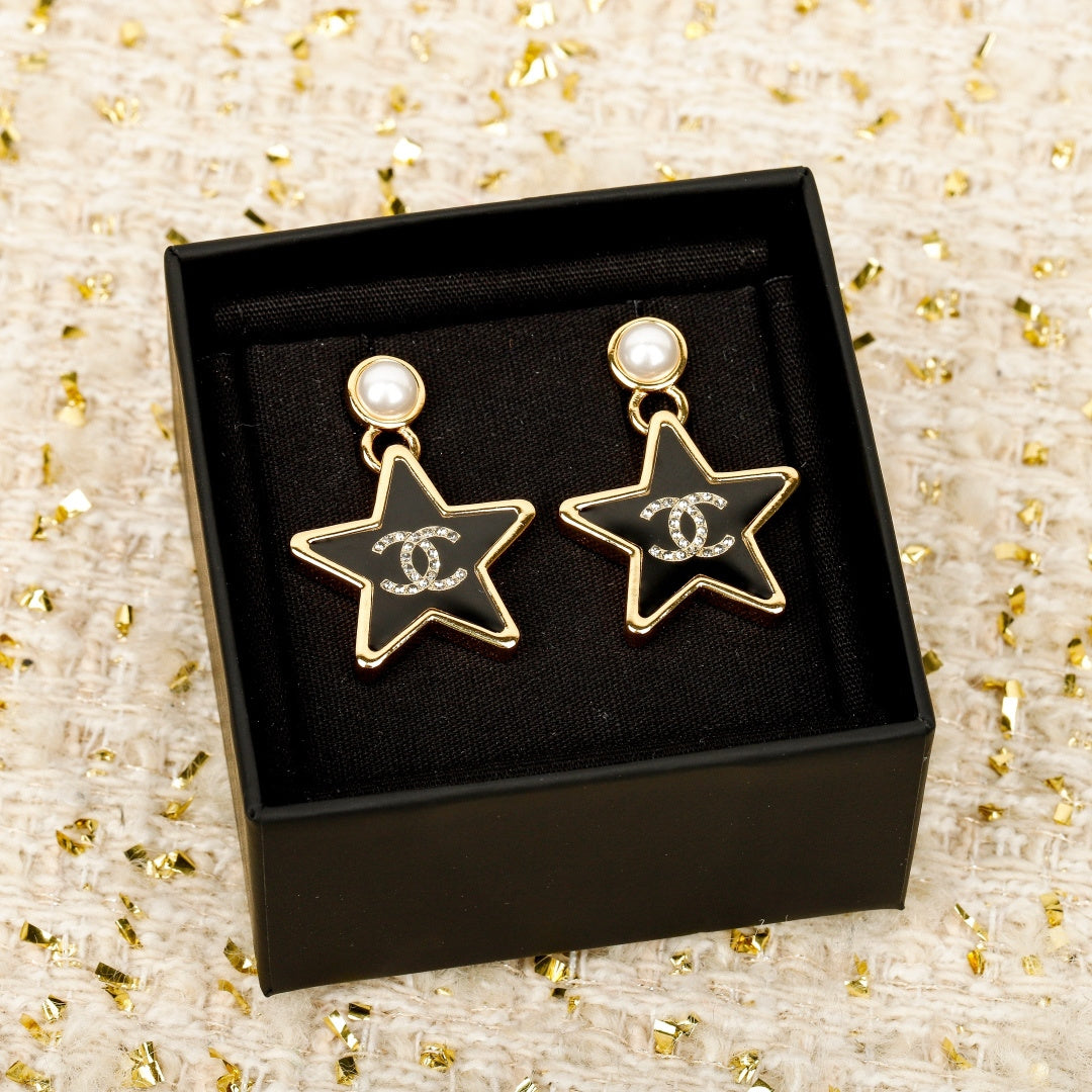 【関税負担なし・送料無料・代引可】シャネル ピアス 未使用 箱付き