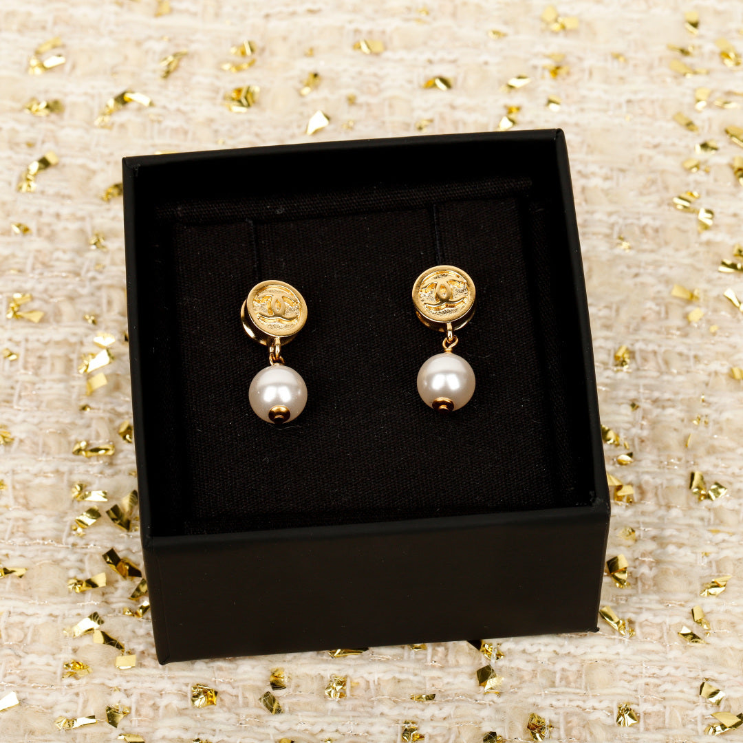 【関税負担なし・送料無料・代引可】シャネル ピアス 未使用 箱付き