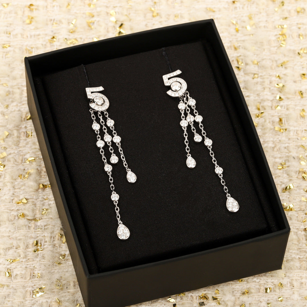 【関税負担なし・送料無料・代引可】シャネル ピアス 未使用 箱付き