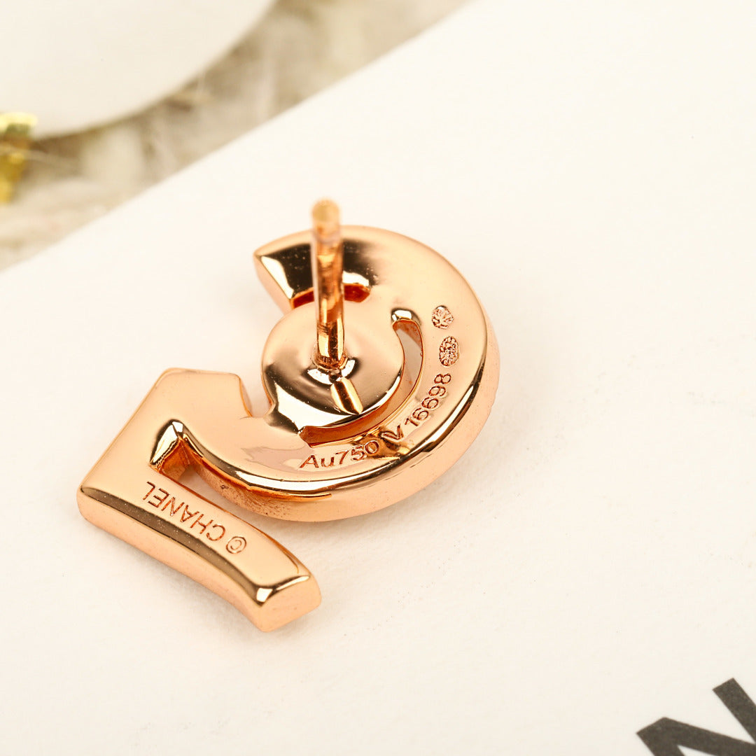 【関税負担なし・送料無料・代引可】シャネル ピアス 未使用 箱付き