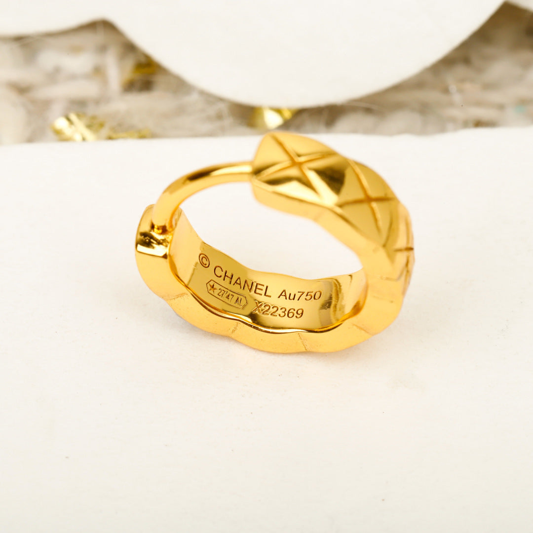 【関税負担なし・送料無料・代引可】シャネル ピアス 未使用 箱付き