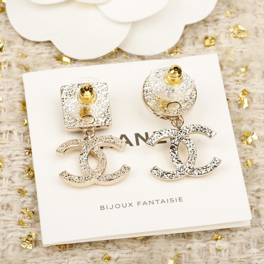 【関税負担なし・送料無料・代引可】シャネル ピアス 未使用 箱付き