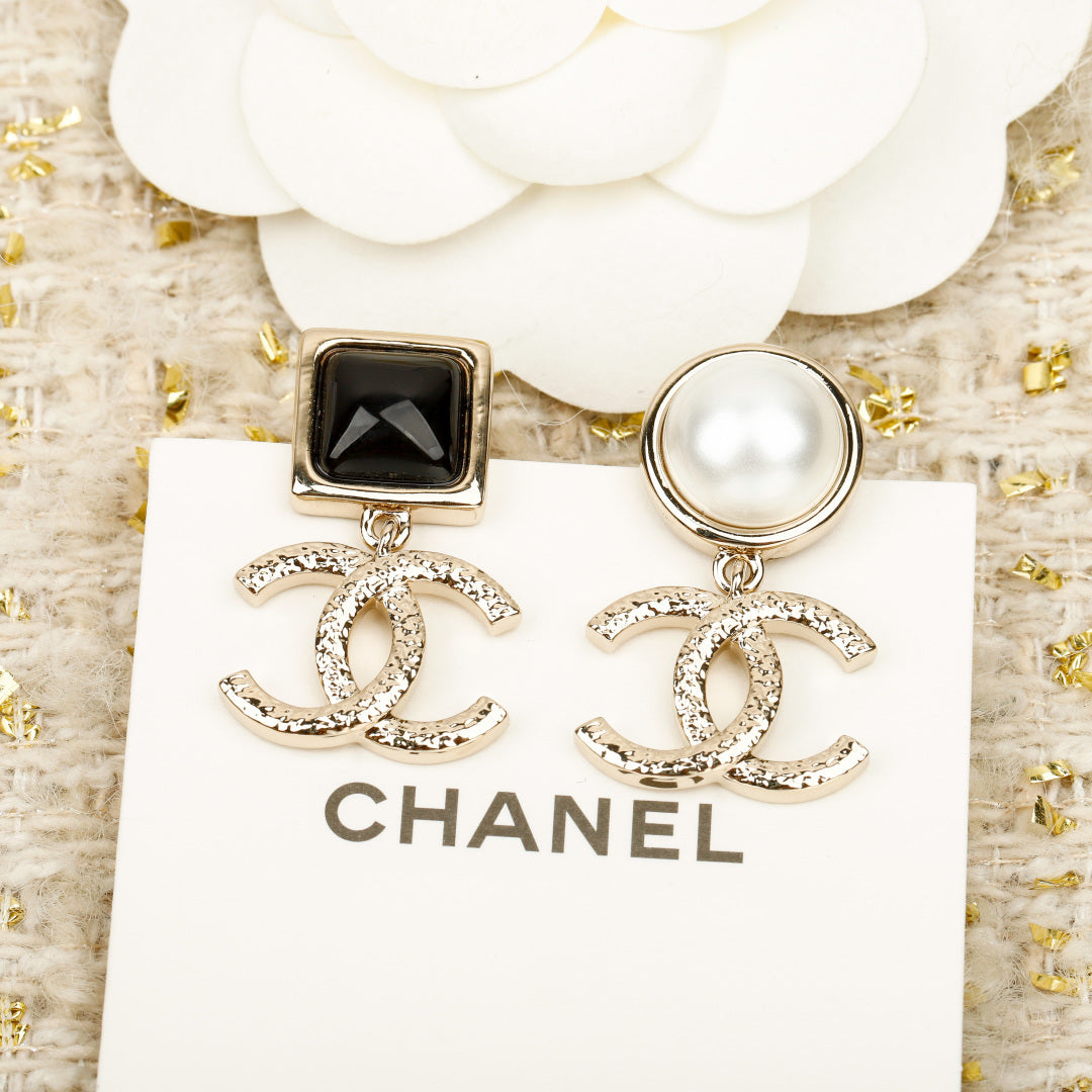 【関税負担なし・送料無料・代引可】シャネル ピアス 未使用 箱付き
