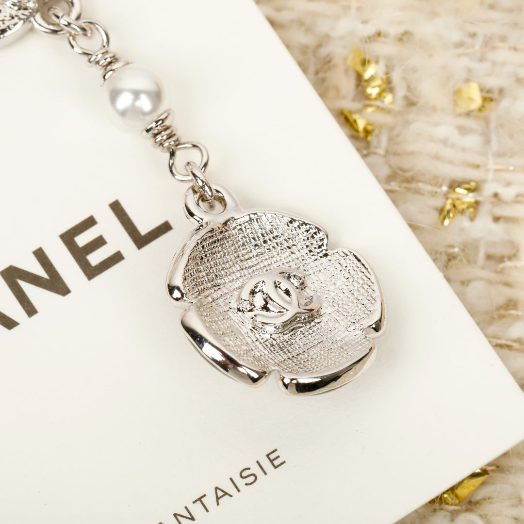 【関税負担なし・送料無料・代引可】シャネル ピアス 未使用 箱付き