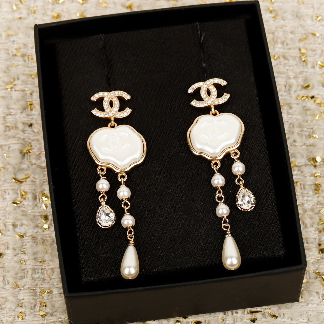 【関税負担なし・送料無料・代引可】シャネル ピアス 未使用 箱付き