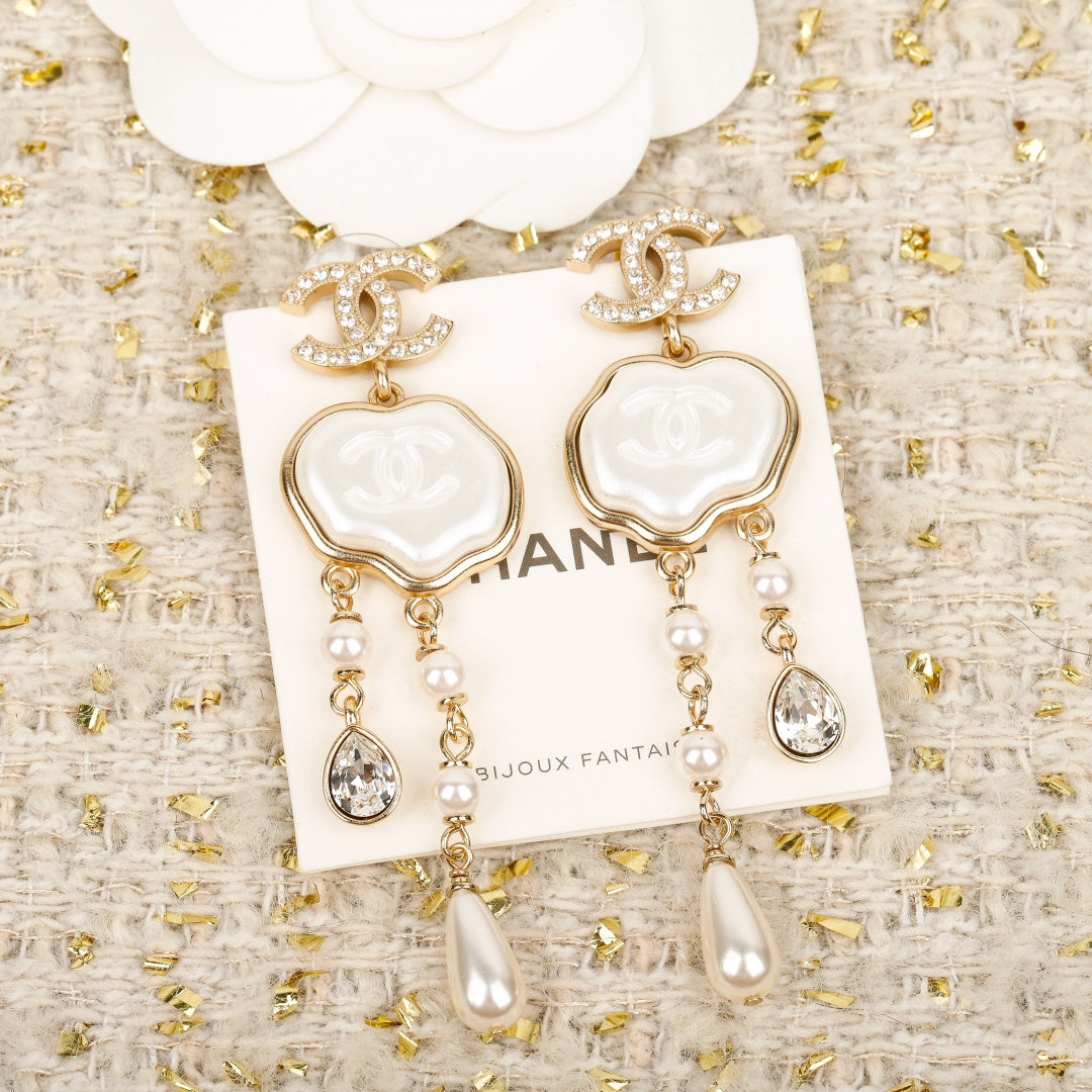 【関税負担なし・送料無料・代引可】シャネル ピアス 未使用 箱付き