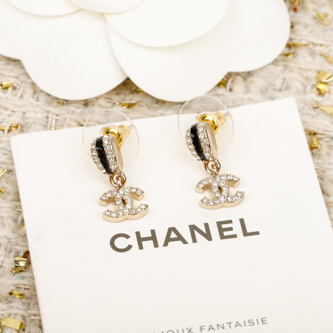 【関税負担なし・送料無料・代引可】シャネル ピアス 未使用 箱付き