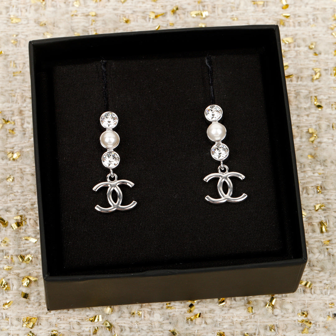 【関税負担なし・送料無料・代引可】シャネル ピアス 未使用 箱付き
