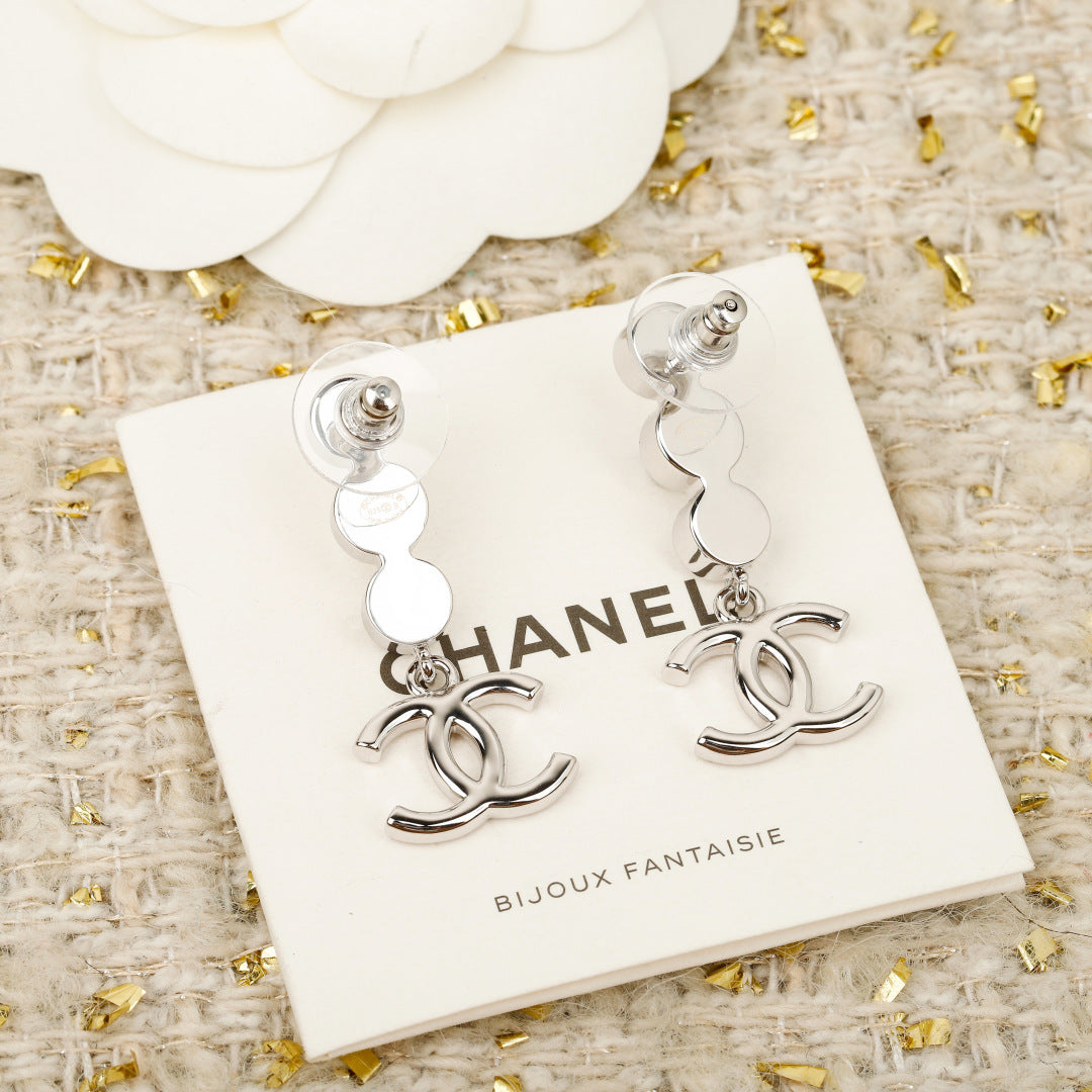 【関税負担なし・送料無料・代引可】シャネル ピアス 未使用 箱付き