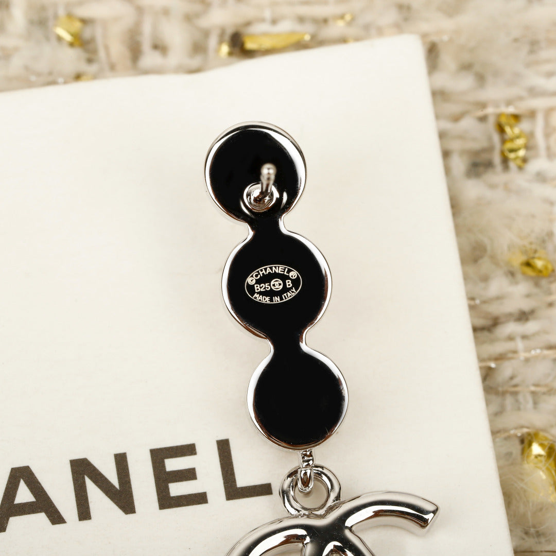 【関税負担なし・送料無料・代引可】シャネル ピアス 未使用 箱付き